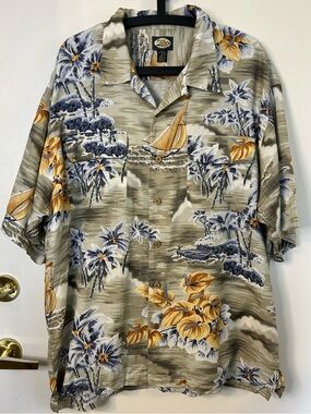 Tommy Bahama Men’s Taupe, Blue and Gold Tropical Button Up Shirt Size XL
